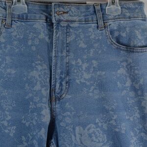 Flowered Blue Jeans Straight Leg SZ 14 NWT